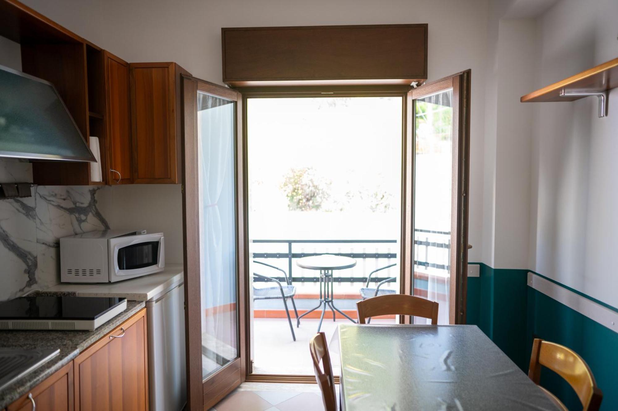 B&B Apartment 1970 Лаурия Инфериоре Экстерьер фото
